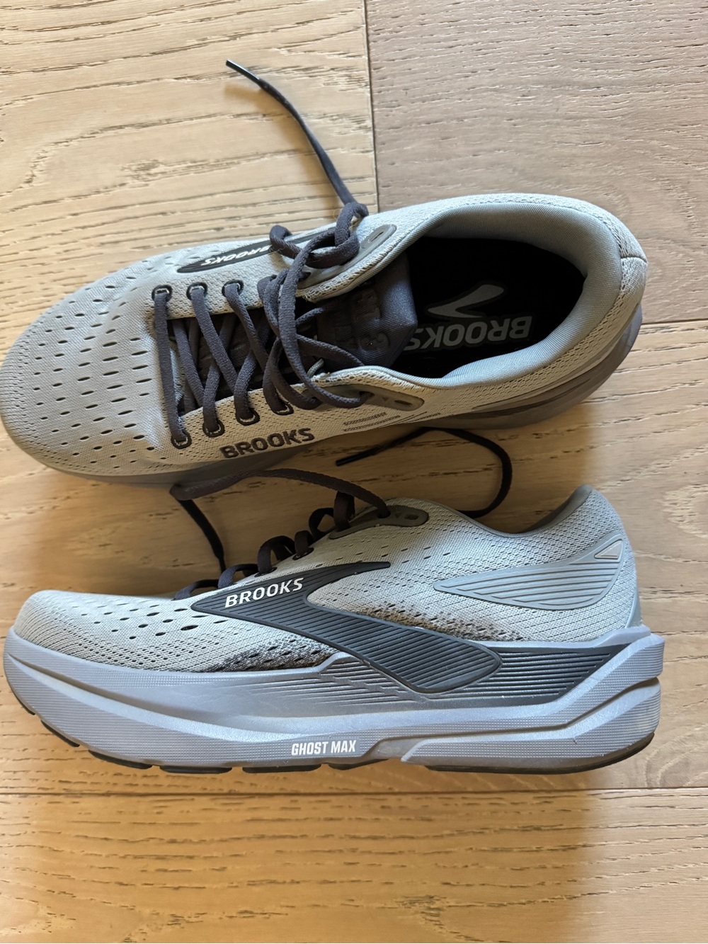 Men’s Brooks Ghost Max Excellent Condition Size 10